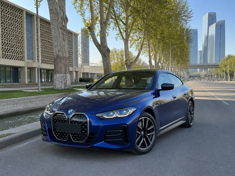 BMW i4 — аренда в Ташкенте