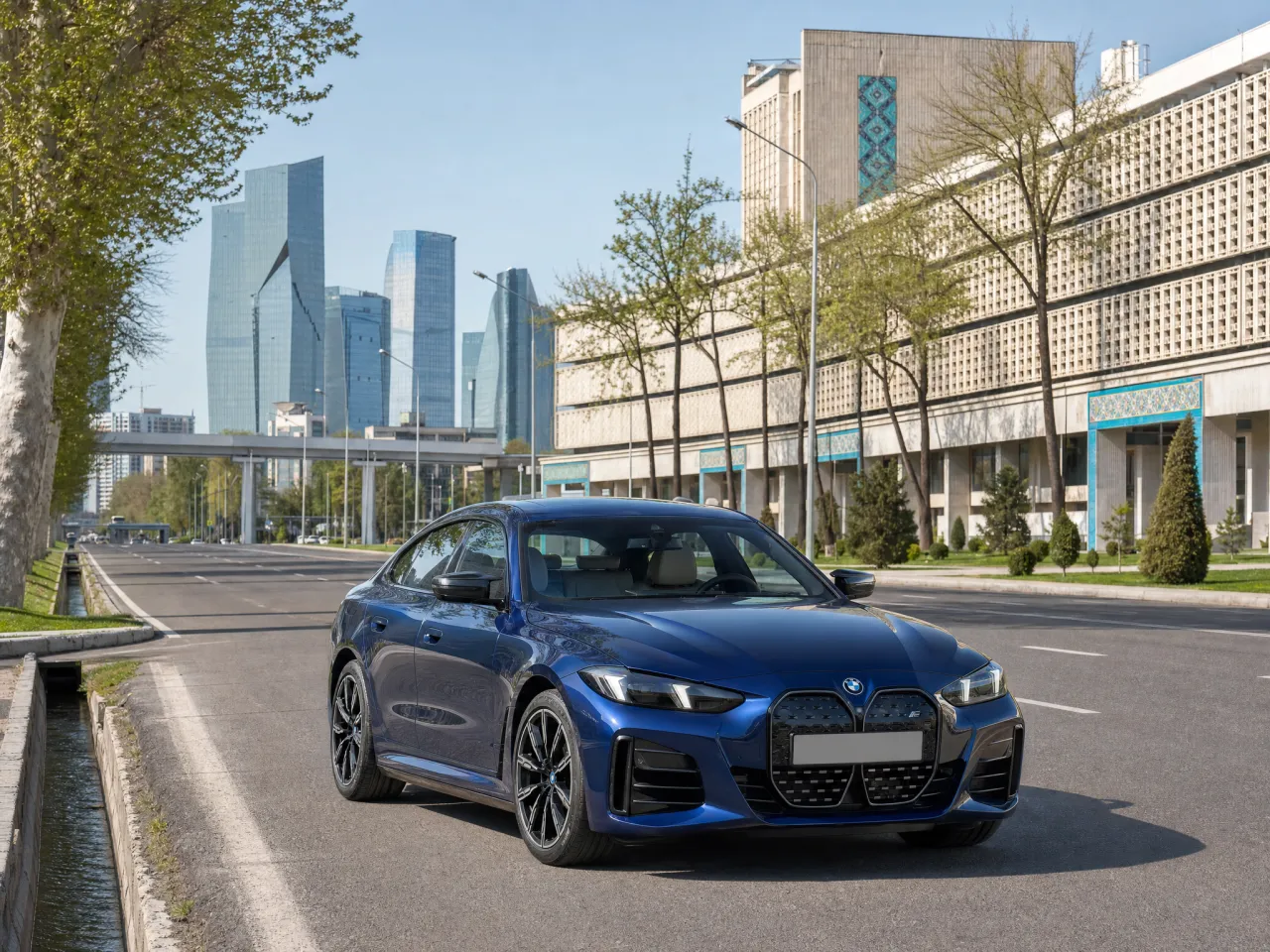 BMW i4