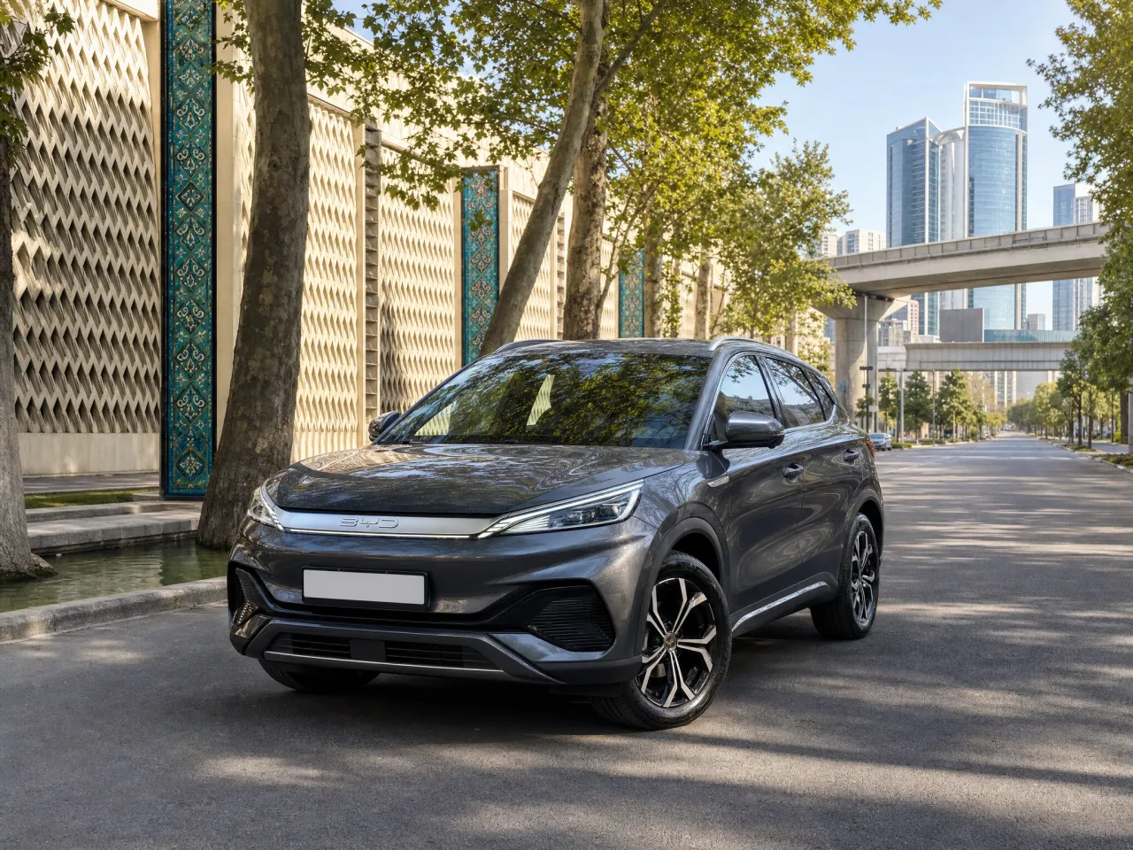 BYD Atto 3 — спереди