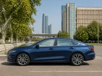 Changan Eado Plus 2022 — сбоку