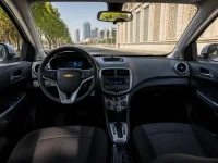 Chevrolet Aveo 2022 — салон