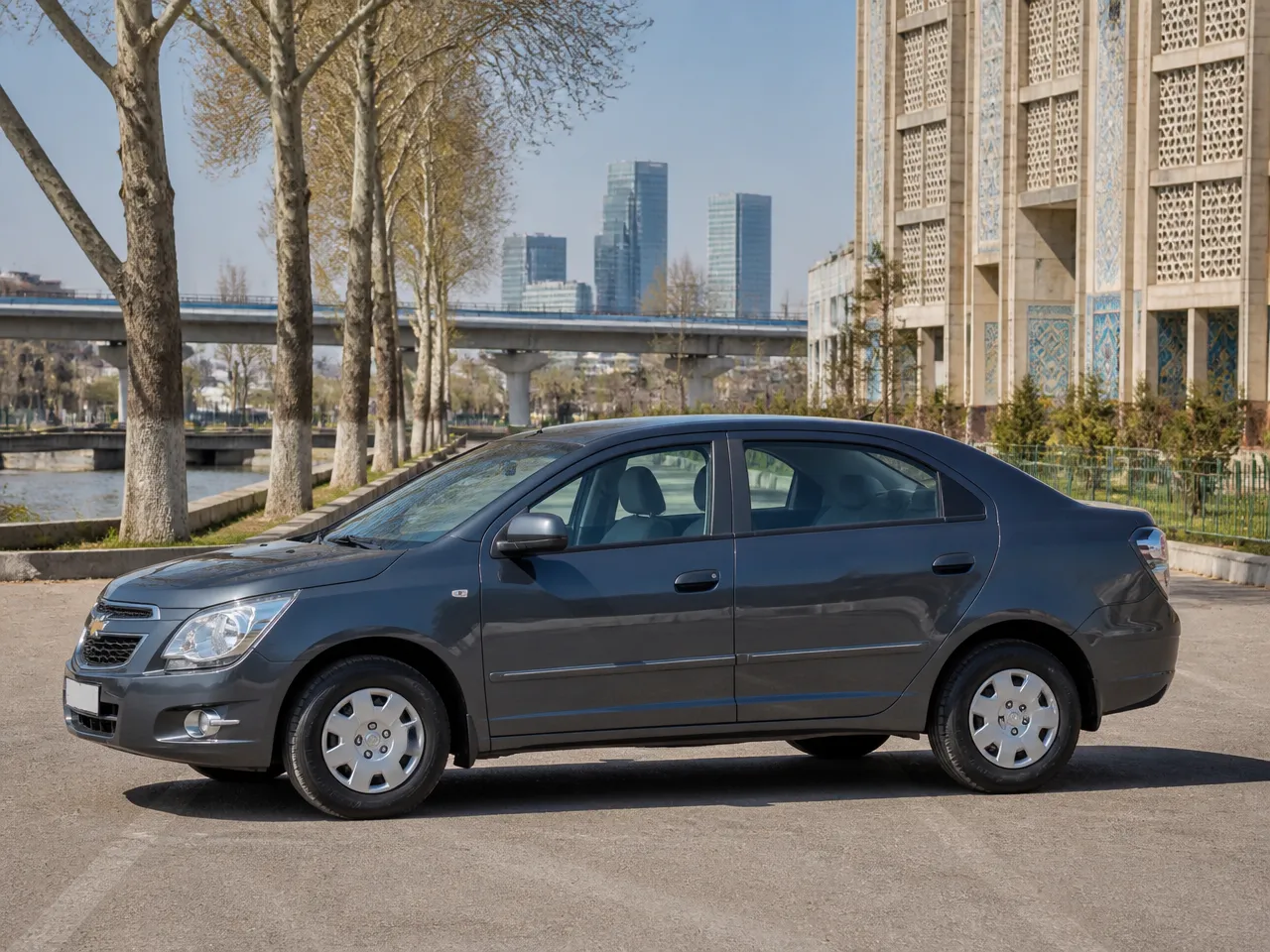 Chevrolet Cobalt — сбоку