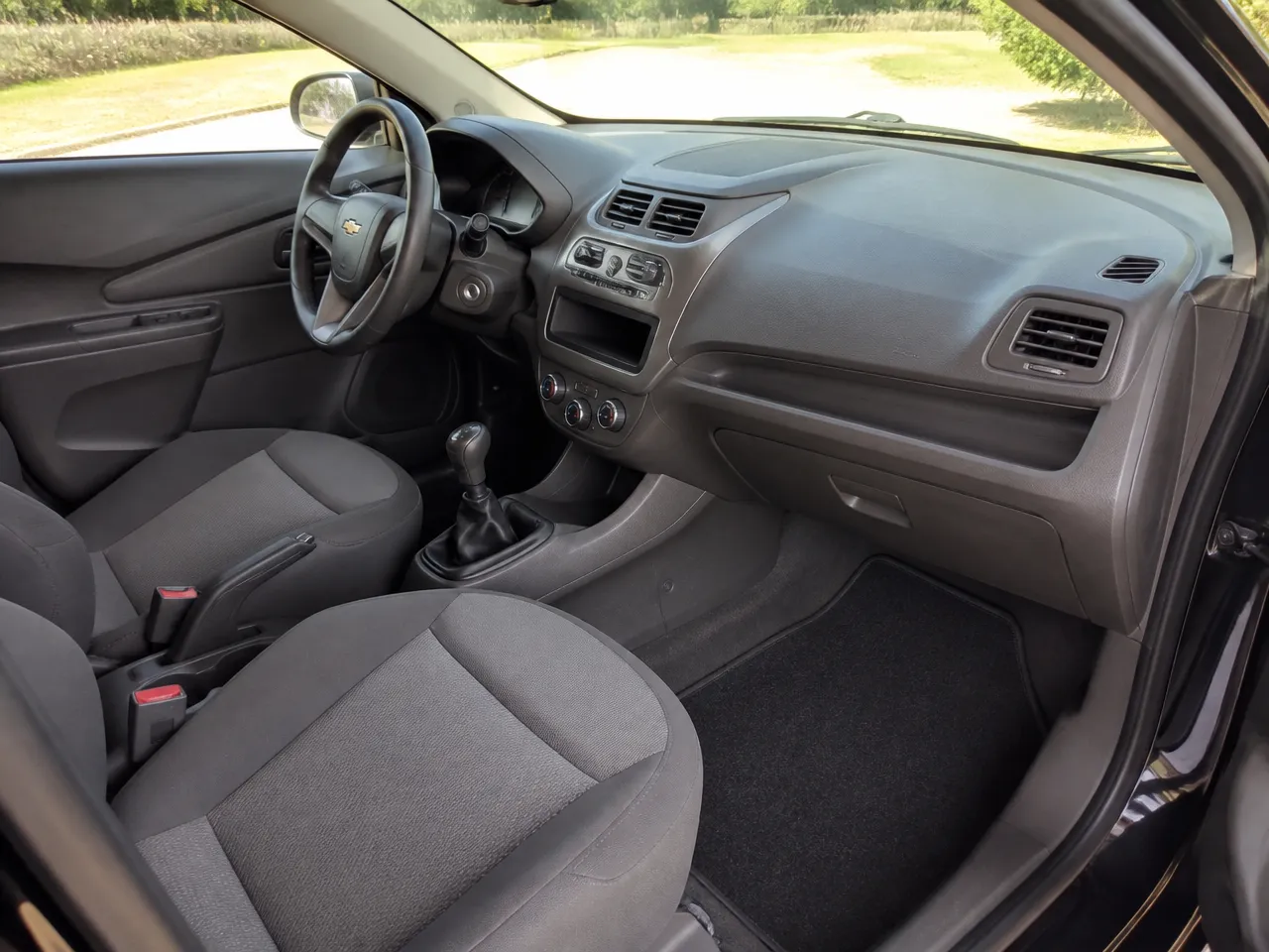 Chevrolet Cobalt — салон