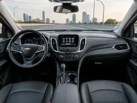 Chevrolet Equinox 2020 — салон