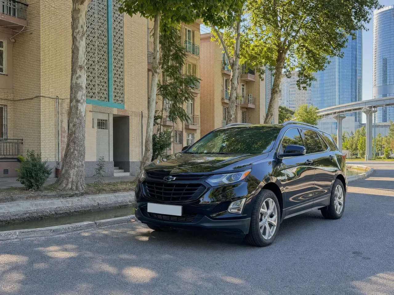 Chevrolet Equinox — спереди