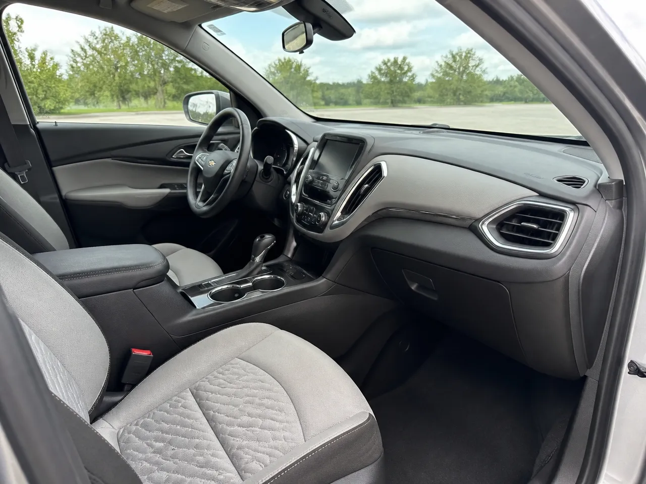 Chevrolet Equinox — салон