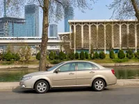 Chevrolet Gentra 2020 — сбоку