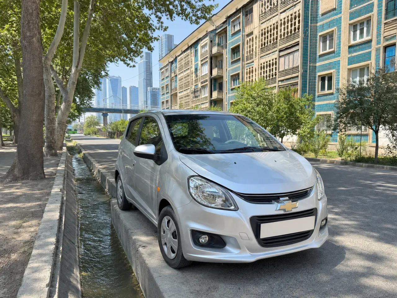 Chevrolet Labo — спереди
