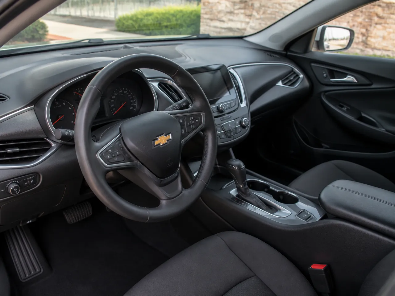 Chevrolet Malibu — салон