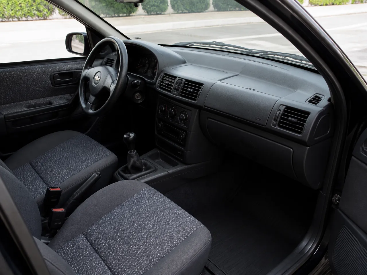 Chevrolet Monza — салон
