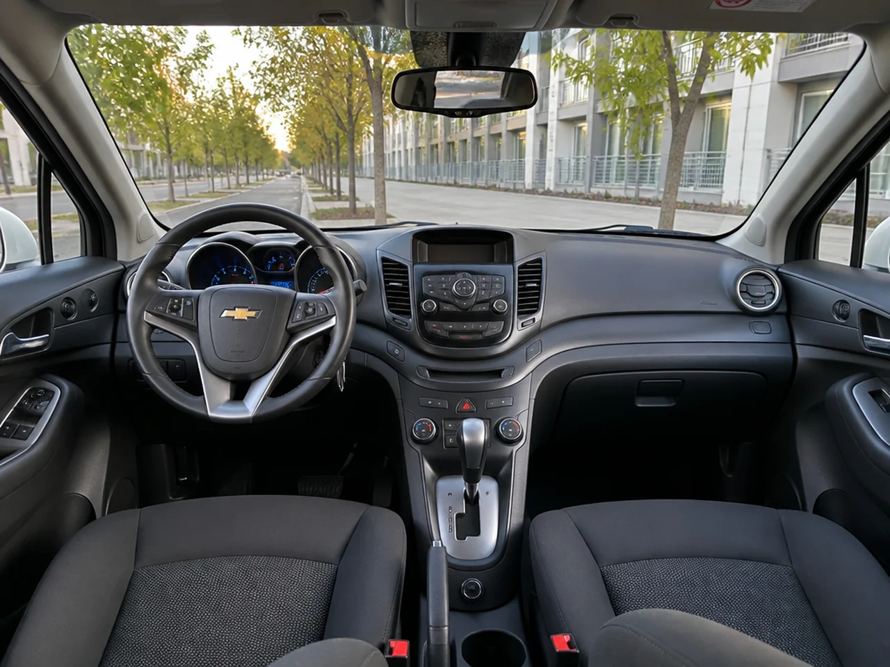 Chevrolet Orlando 2018 — салон