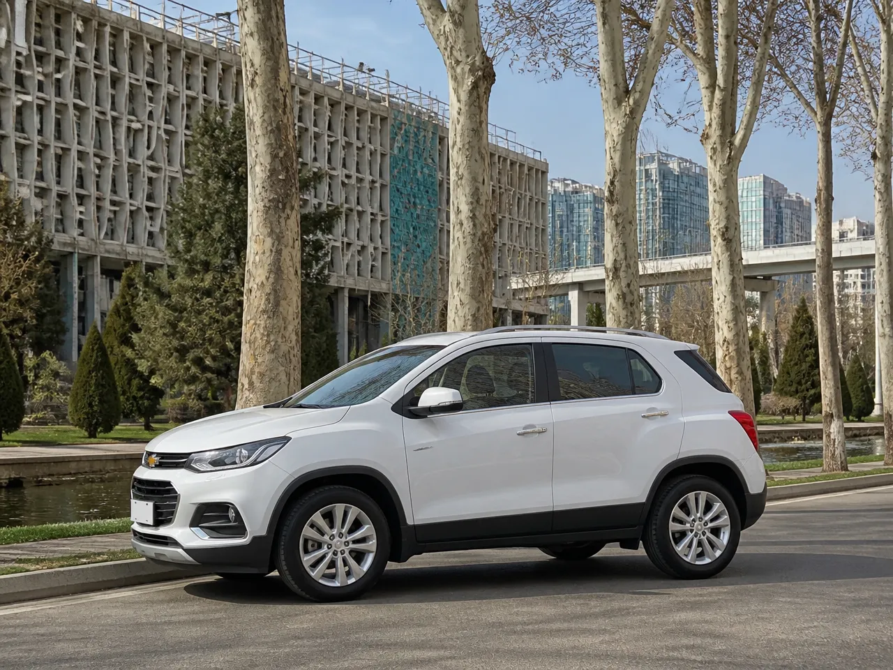 Chevrolet Trailblazer — сбоку
