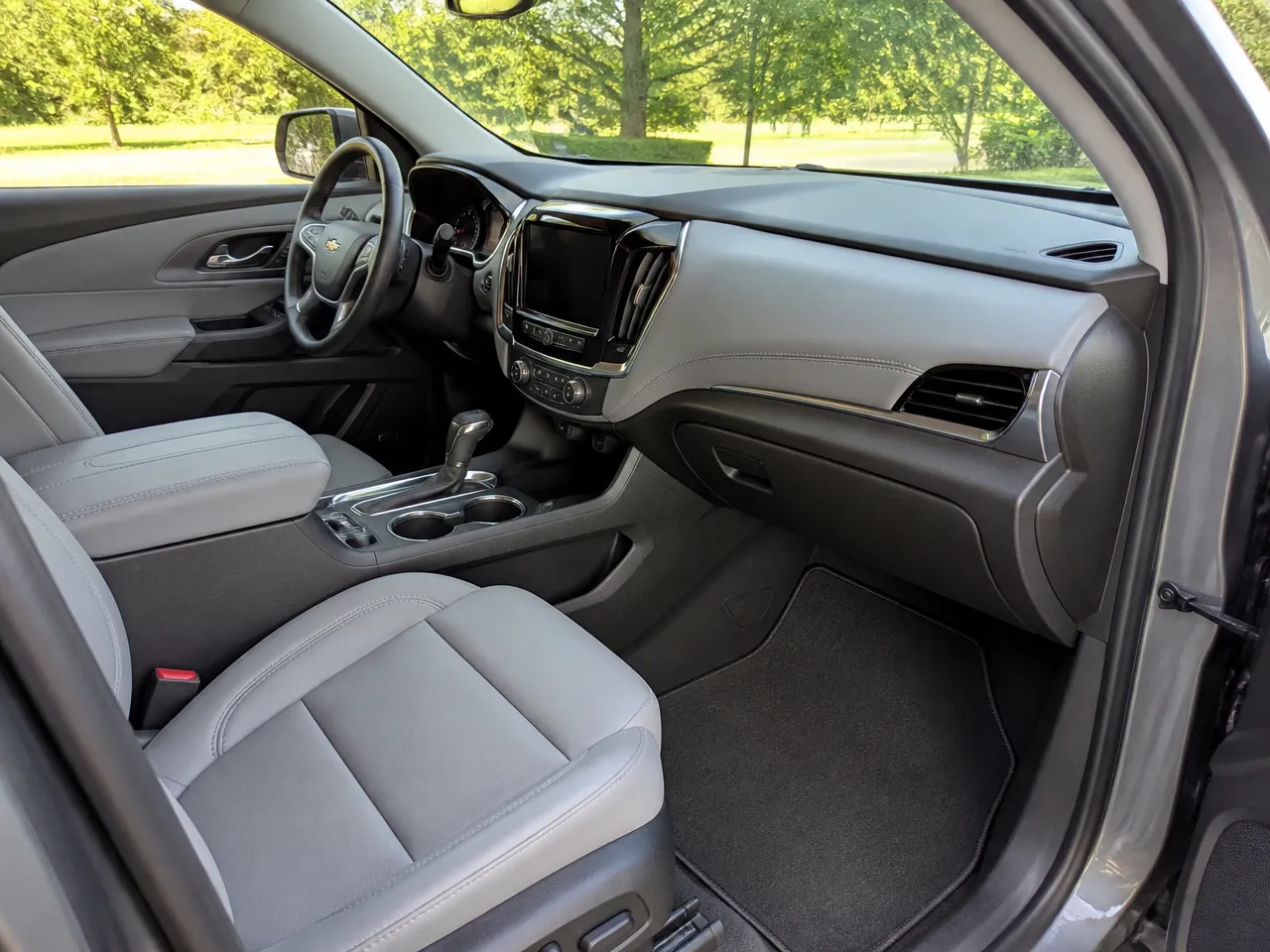 Chevrolet Traverse — салон