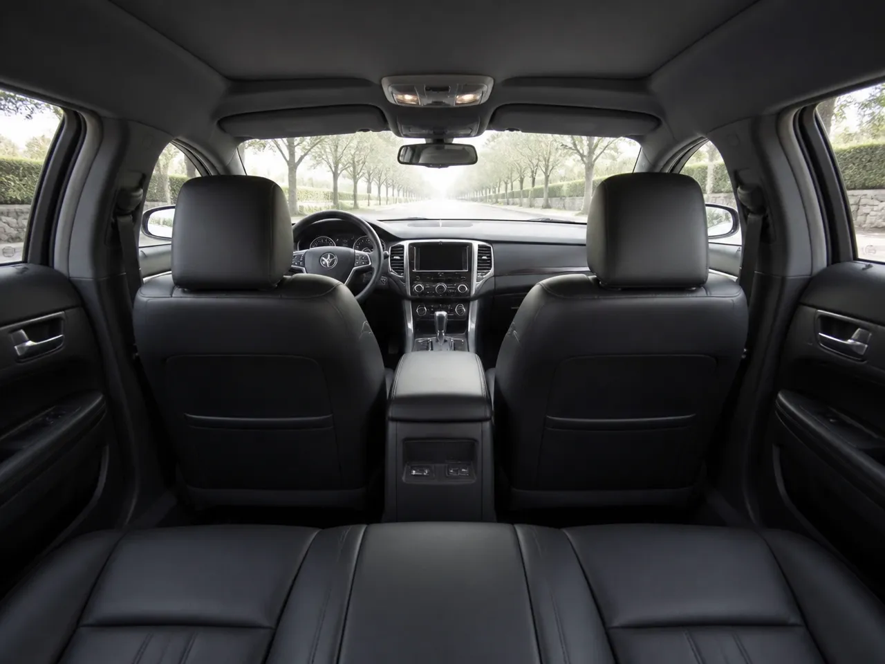 Chrysler 300 Limousine — салон