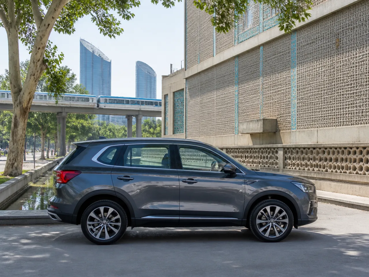 Haval H6 — сбоку