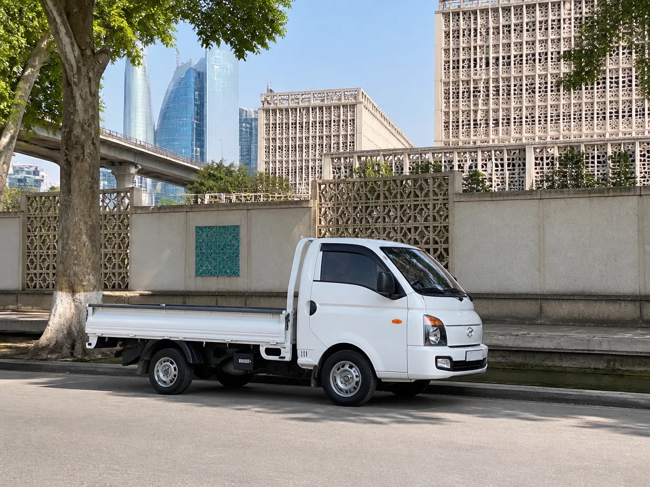 Hyundai Porter — сбоку