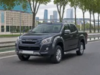 Isuzu D-Max 2021 — спереди