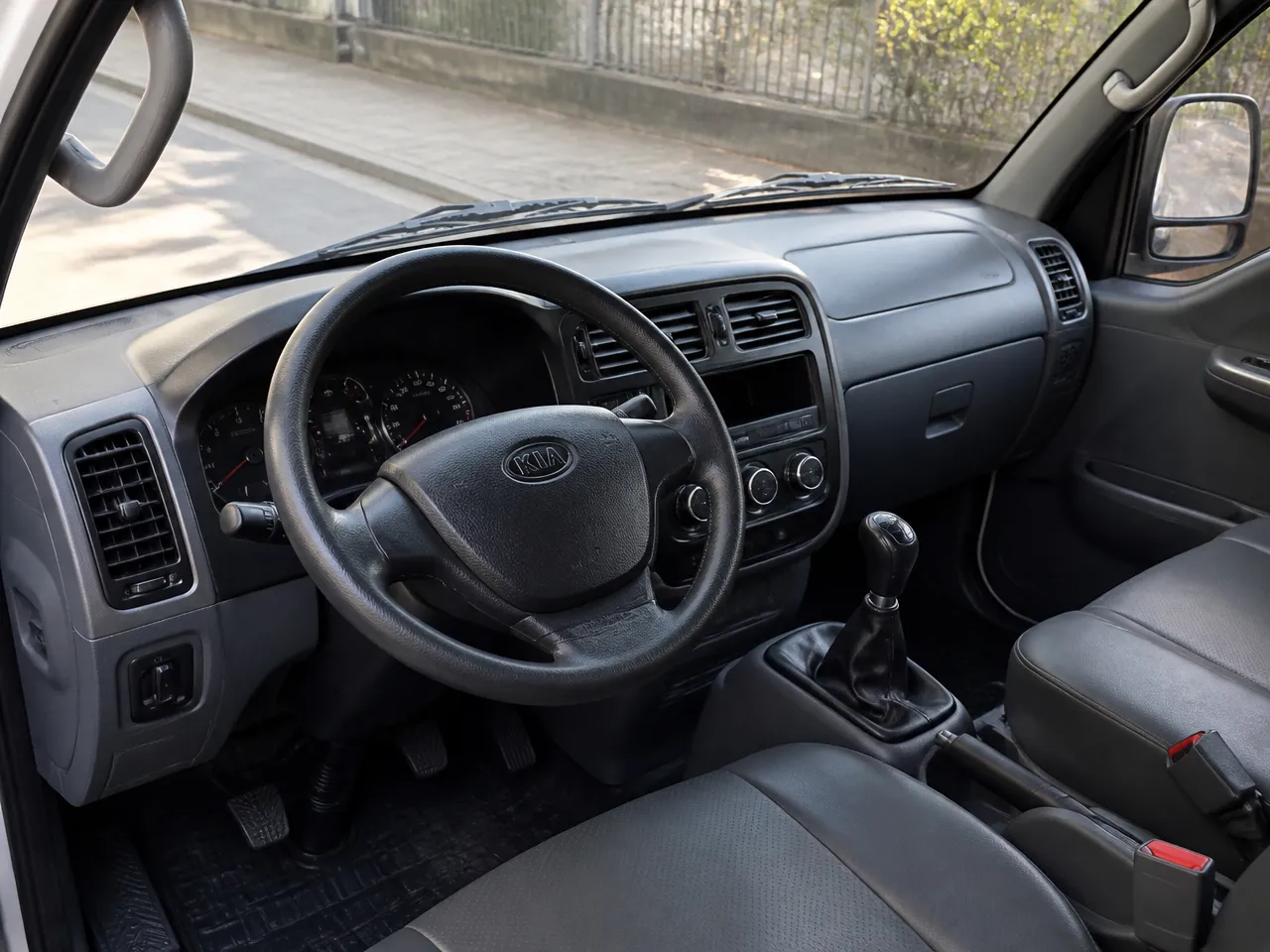 Kia Bongo — салон