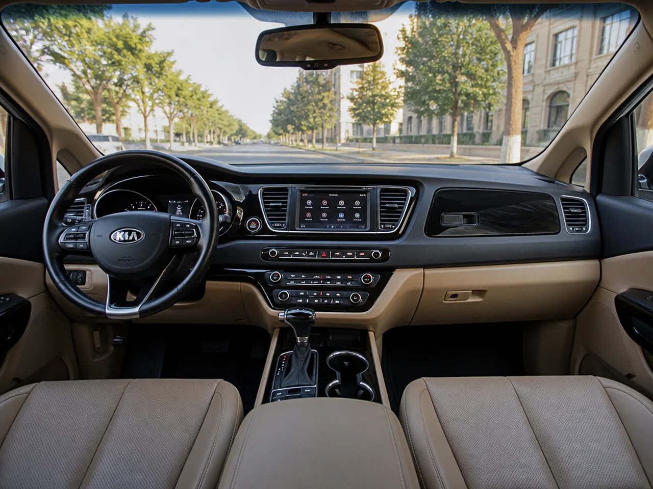 Kia Carnival 2018 — салон