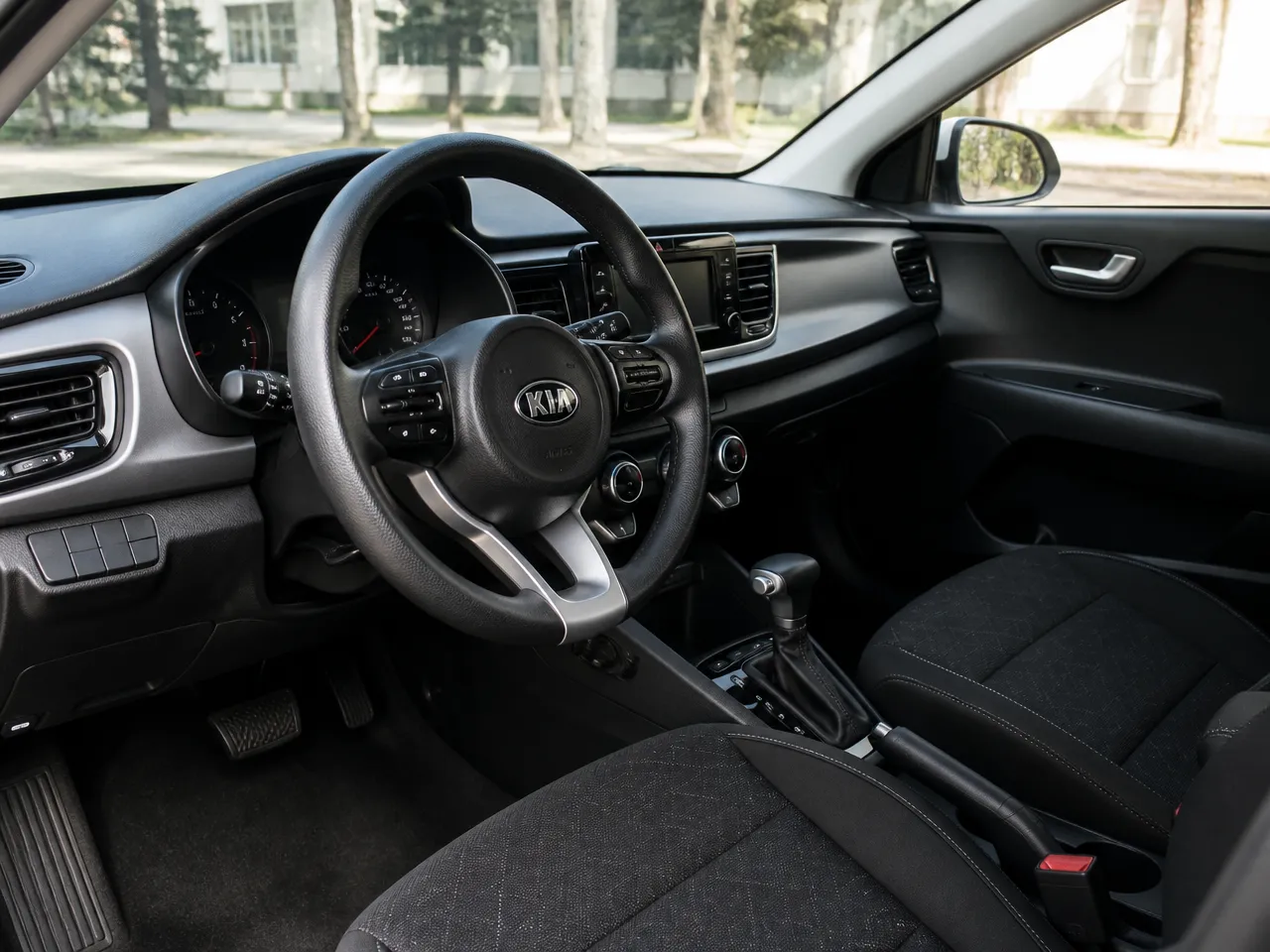 Kia Rio — салон