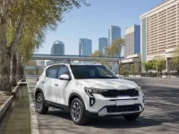 Kia Sonet 2025 — спереди