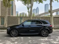 Mercedes-Benz GLE 2023 — сбоку