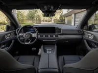 Mercedes-Benz GLE 2023 — салон