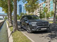 Mercedes-Benz GLS 2022 — спереди