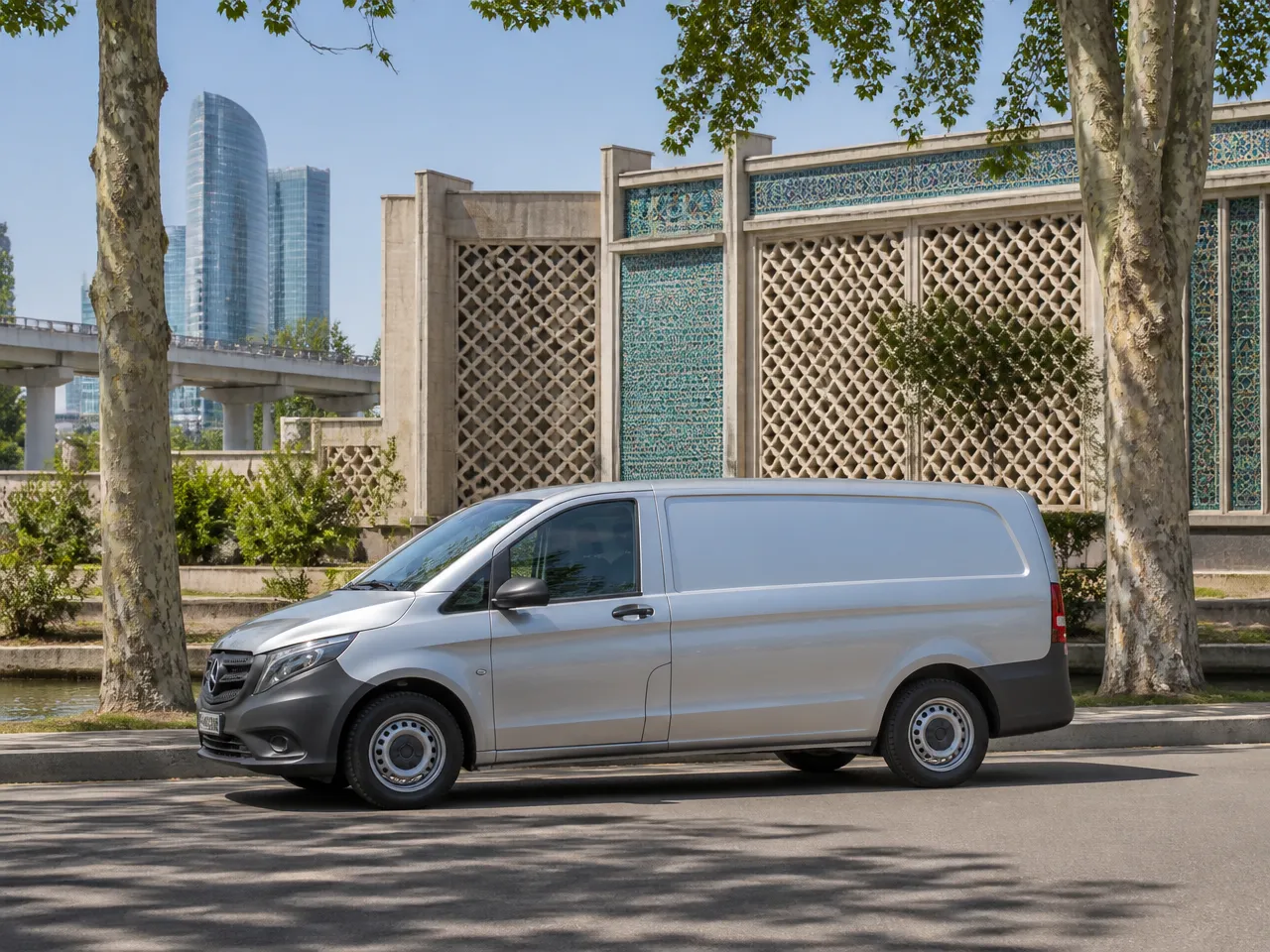 Mercedes-Benz Vito — сбоку