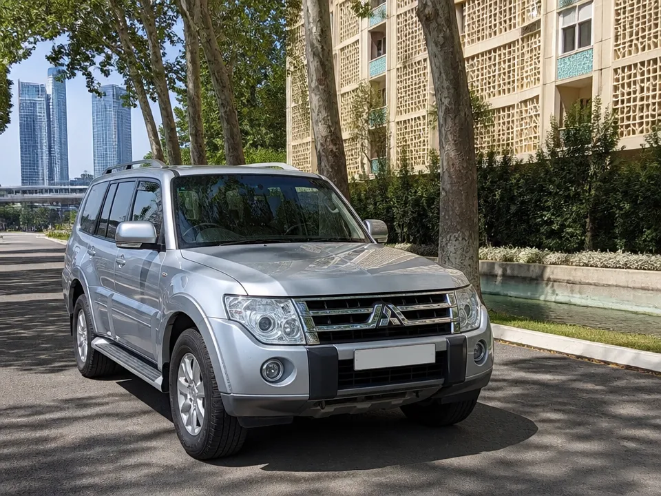 Mitsubishi Pajero — аренда в Ташкенте