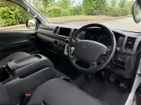 Toyota HiAce 2020 — салон