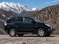Toyota Land Cruiser Prado 2014 — сбоку