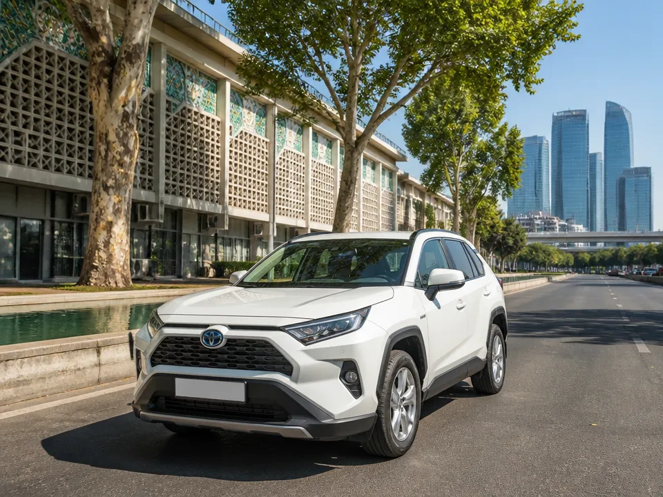 Toyota RAV4 — аренда в Ташкенте